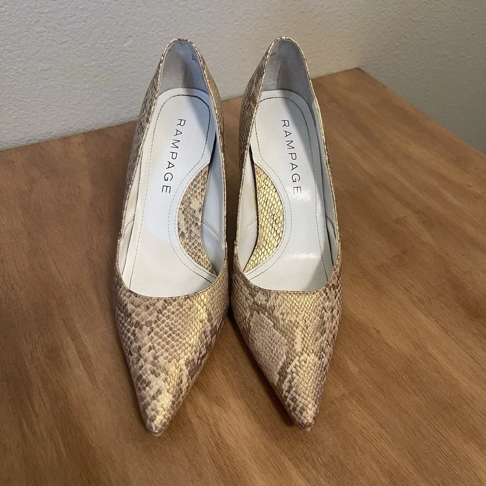 Rampage Maria Stiletto Pumps Pointed Toe Heel Gold‎ Snakeskin Metallic Size 7.5